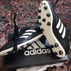 Examen album blæse hul Ældre Adidas Men's Copa Mundial Outdoor Kangaroo Leather Soccer Cleats Shoes for  Sale in Phoenix, AZ - OfferUp