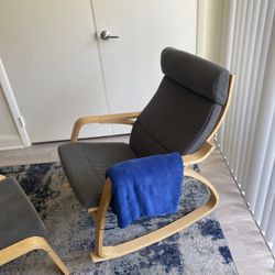 Cushioned Rocking Chair 