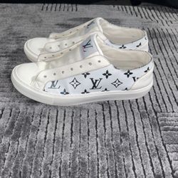 Loui v Low Top Tattoo Sneaker 