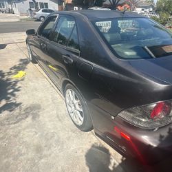 2002 Lexus IS