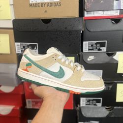 Nike SB Dunk Low Jarrito size 9.5 VNDS 