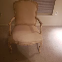 Beatifull Accent Chair 