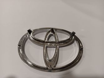 Emblema Toyota Nuevo $35