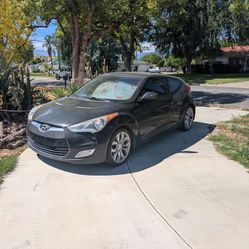  Hyundai Veloster 