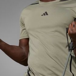 Adidas - designed for training pro series tee in size Large 