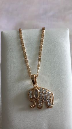 Elephant with chain in gold plated