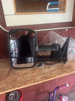 07-2013 Chevy drive side mirror