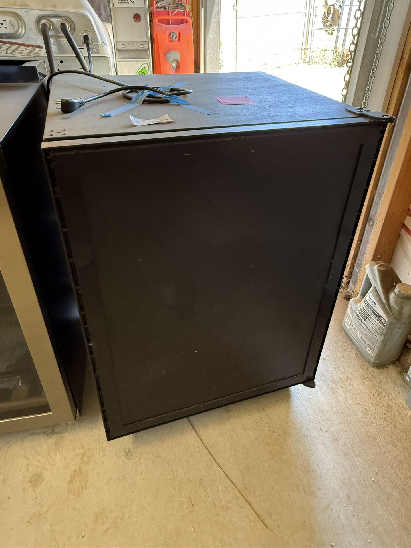 U-line 24" Refrigerator Under Counter Panel Ready MOD# UHRE124-IS01A