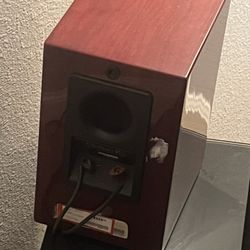 Martin Logan Bookshelf Speakership