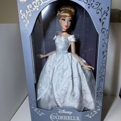 Cinderella 75th Anniversary Limited Edition Doll – 17''