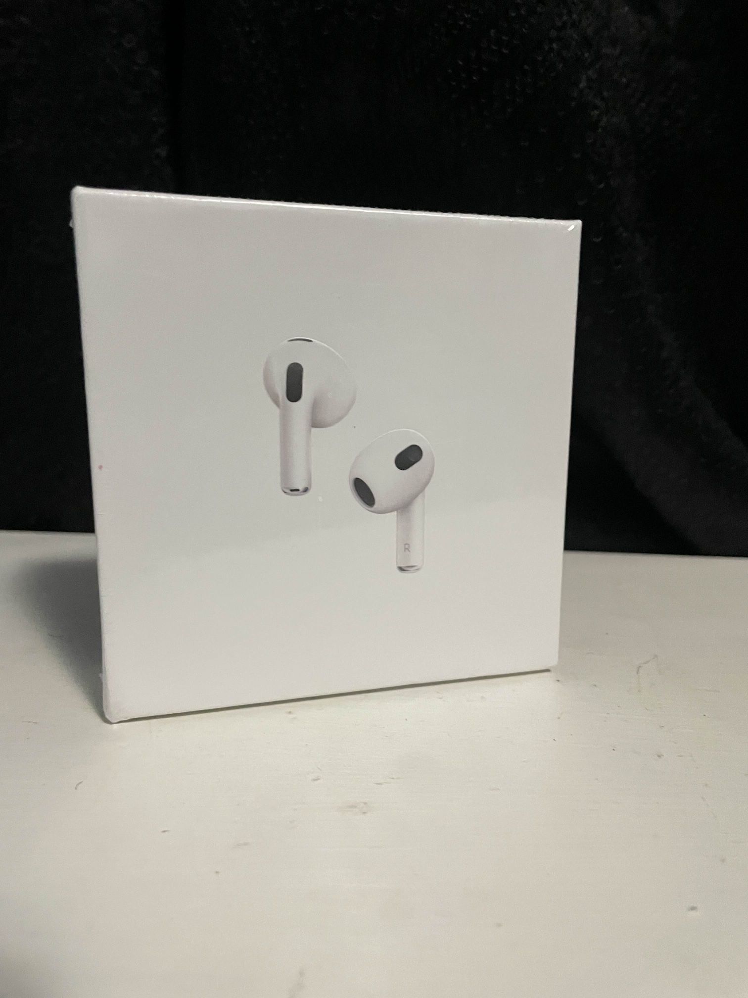 (BRAND NEW/SEALED) AirPods 3rd Generation