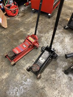 Garage Jack (Need To Be Rebuilt) Only black Jack For Sale