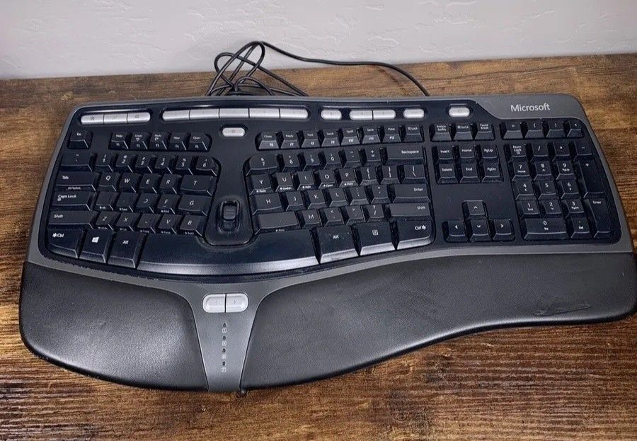 Microsoft Natural Ergonomic Keyboard 4000 v1.0 KU-0462 USB Wired Tested Good