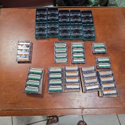 Razor From Harry's And Dollar Shave Club