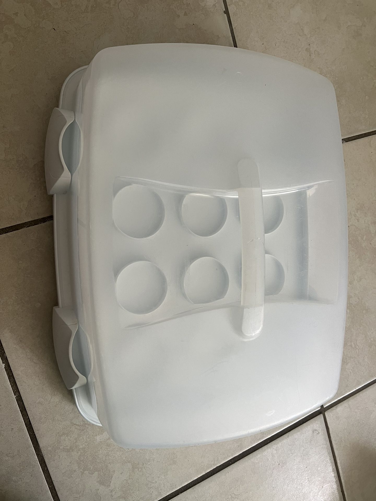 WILTON 3-IN-1 CAKE CUPCAKE MINI CUPCAKE CADDY like new