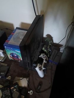 PS4 with cooling stand