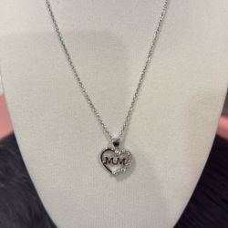 Beautiful 😍 925 Silver Necklace And Pendant 