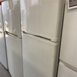 24” Fridge 