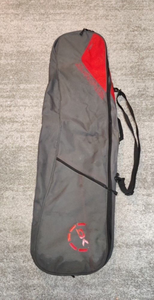 Dakine Snowboard Bag 140 cm Bottom Padded