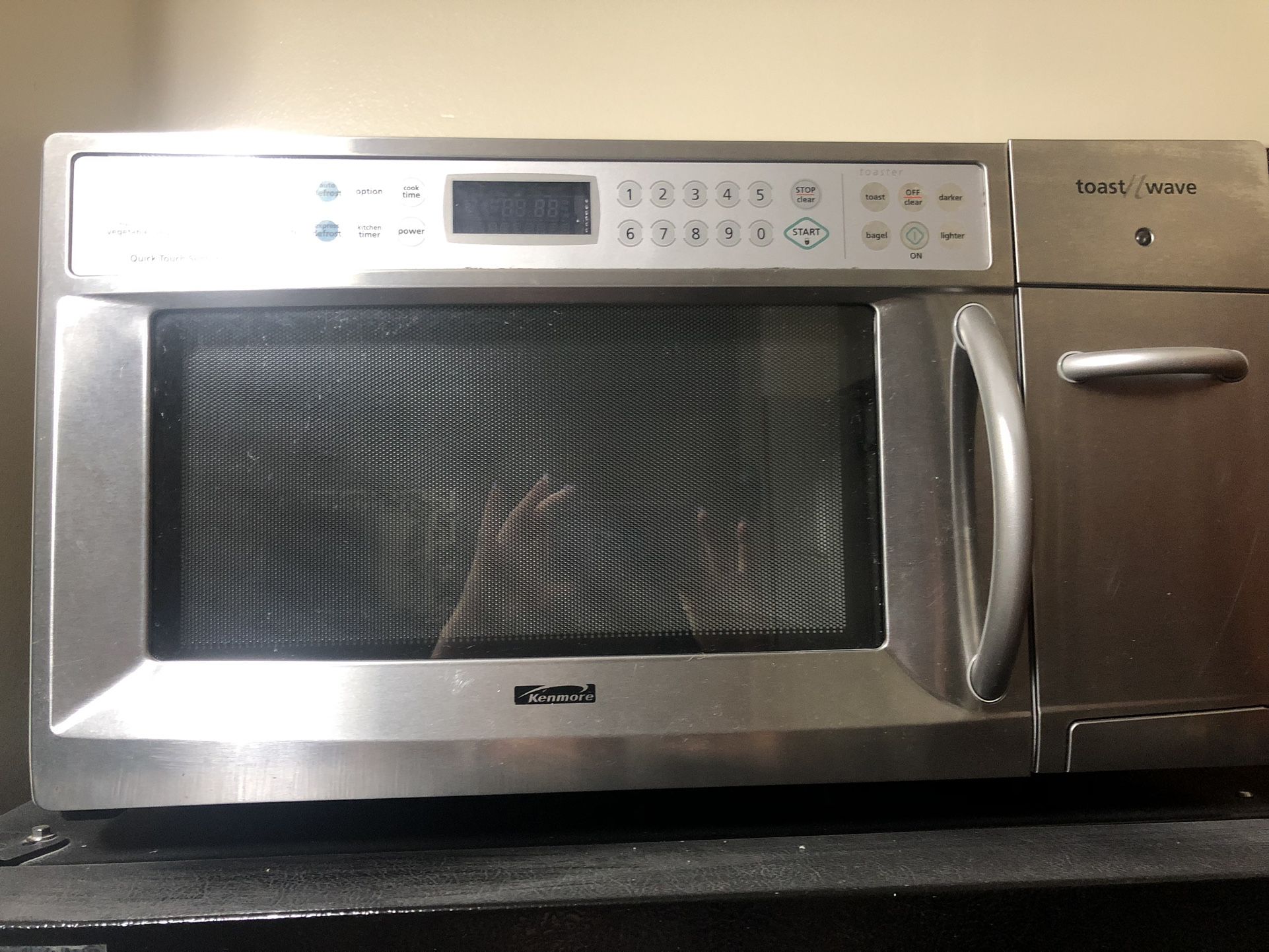 Microwave Oven/Toaster