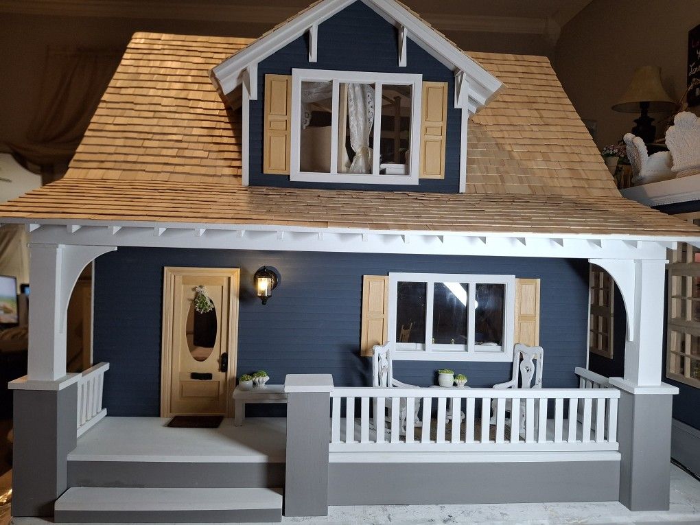 Beach House Bungalow Dollhouse