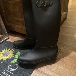 Women’s Black Rain Boots