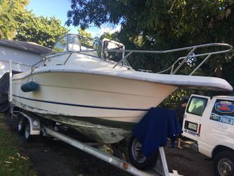1993 21foot Quest Walk Around Boat..