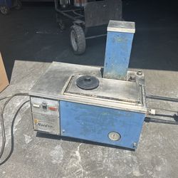 Nordson Model V Holt Melt Machine