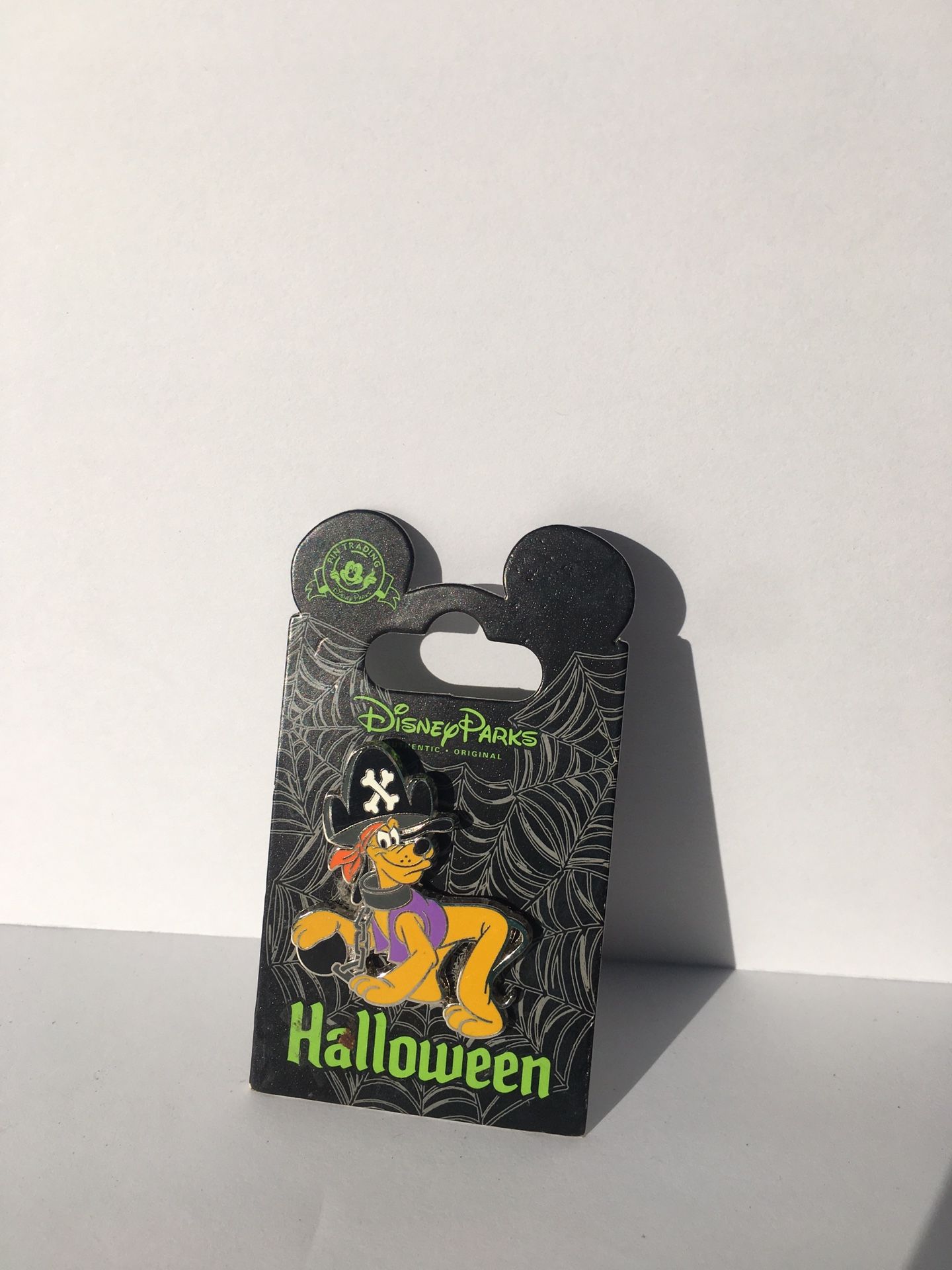 New * Never Used Disney Pirate Pluto Halloween Pin * Disneyland