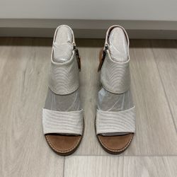 TOMS Sandal/heels