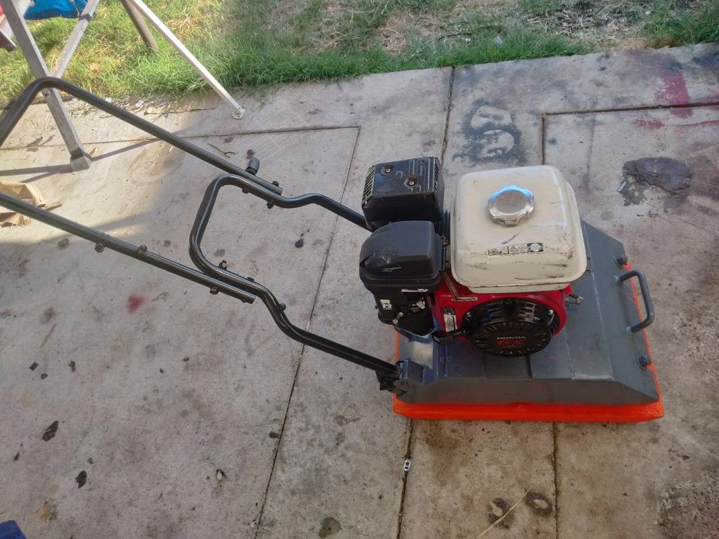 Honda Vibratory Plate
GX200