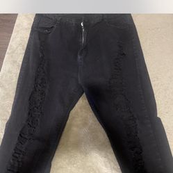 Women’s Ripped Jeans