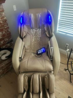 Osaki Zero Gravity Full Body Massage Chair