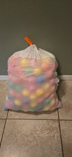 Ball pit balls
