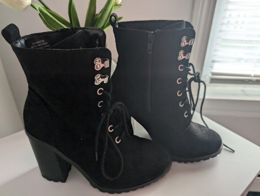 Black Boot Heel Size 7
