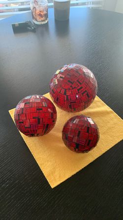 Red Mosaic Decorative Balls Set of 3