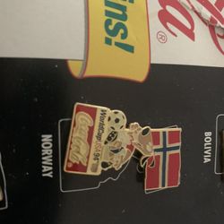 Coca Cola vintage metal Pin from World Cup