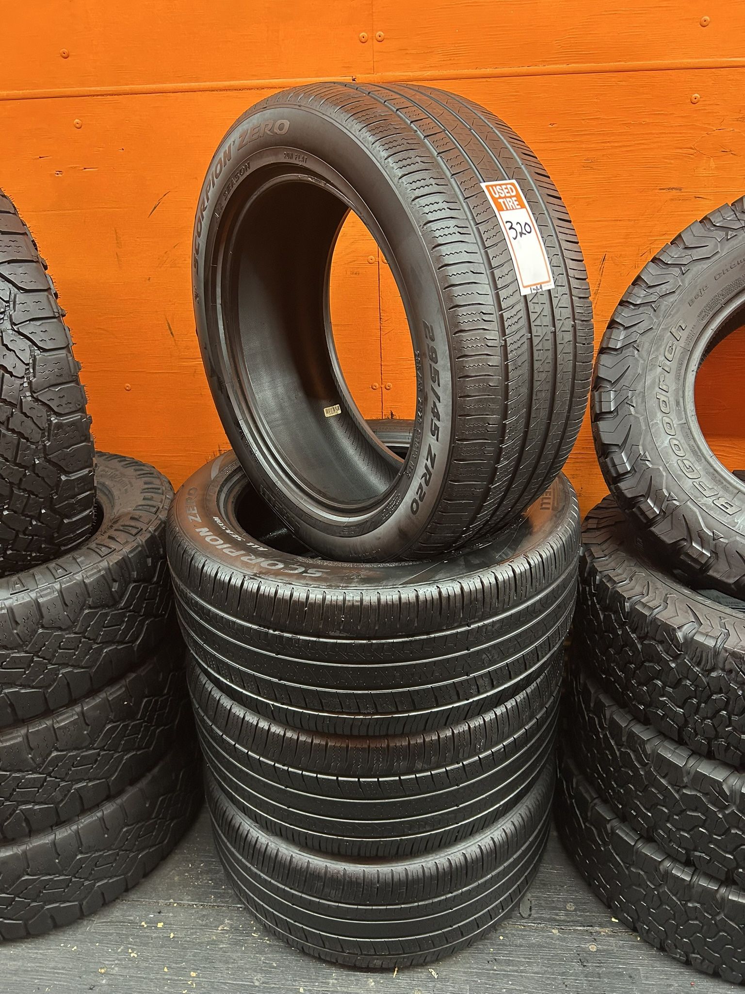 295/45R20 Pirelli Scorpion Zero Full Tire Set