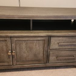 tv stand / console