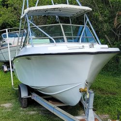 25' Cuddy Cabin Let’s Get It Sold!!! No Motor , Excellent Deal!