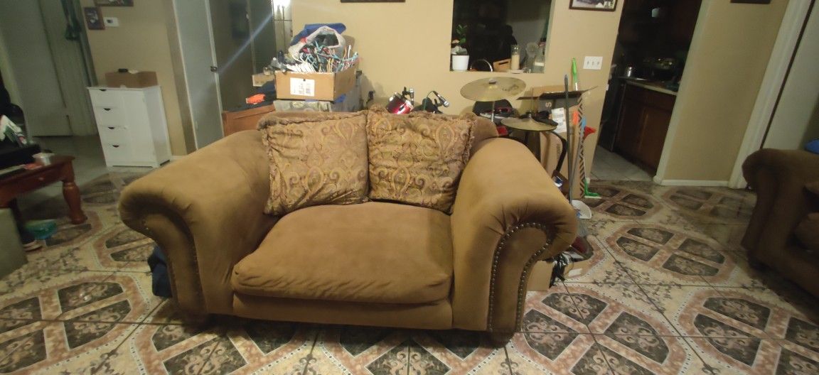 Loveseat