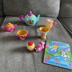 Disney Alice's Wonderland Bakery Tea Party Toy Set