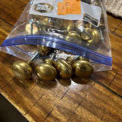 Cabinets Pulls $1 Each 