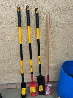 Trench shovels