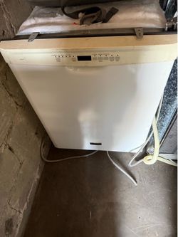 Maytag dishwasher