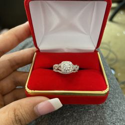 14k White Gold Diamond Ring, Bridal Set For A Good Price!!