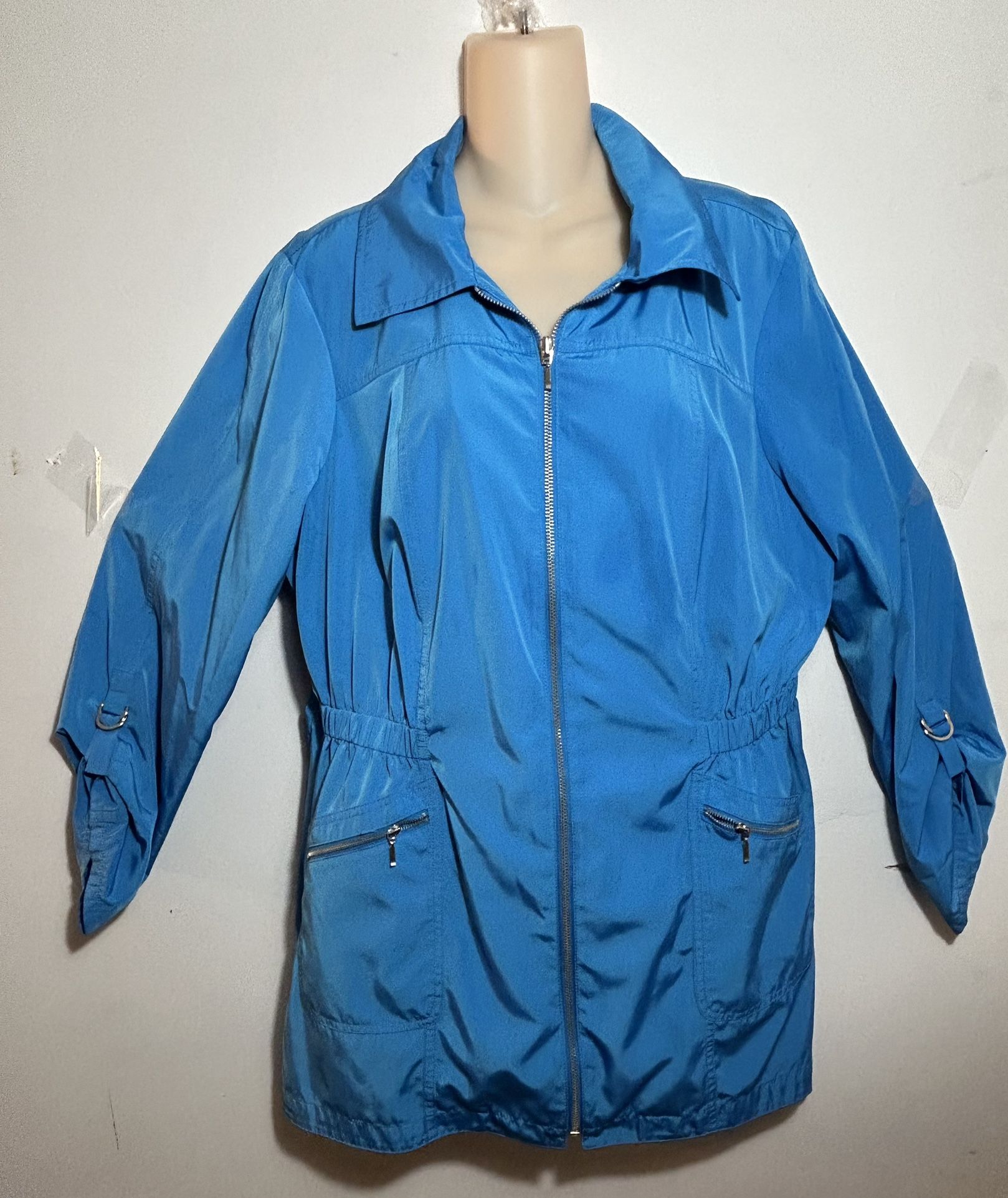 Women's raincoat, windbreaker. Size L. $25.
