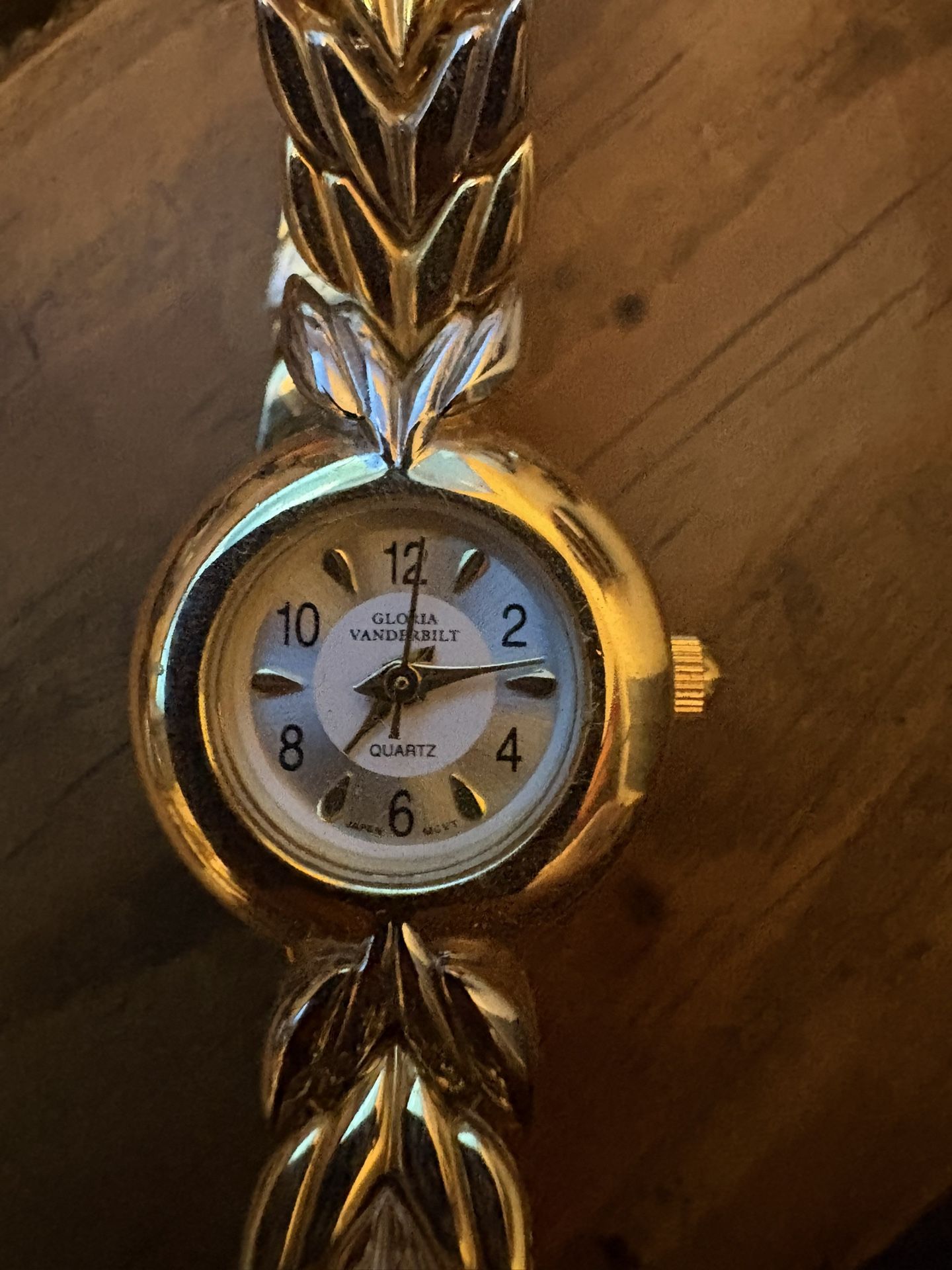 Gloria Vanderbilt Women’s Watch