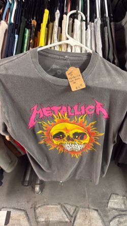 Metallica sun skull tee