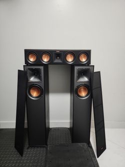 Klipsch 2 front tower speakes and 1 center channel